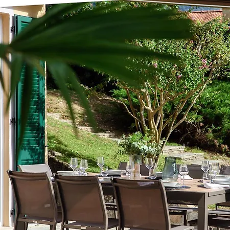 Riva - By Myhomeincomo Vila *